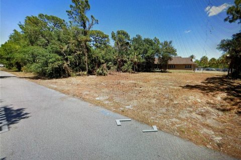 Terreno en venta en Port Charlotte, Florida № 1196248 - foto 4