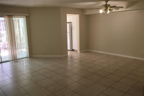 Condominio en venta en Homestead, Florida, 3 dormitorios, 113.34 m2 № 1031342 - foto 5
