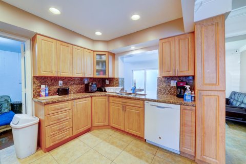 Villa ou maison à vendre à Margate, Floride: 2 chambres, 106 m2 № 1031398 - photo 16