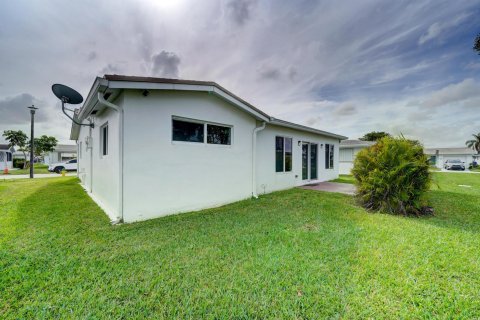 Villa ou maison à vendre à Margate, Floride: 2 chambres, 106 m2 № 1031398 - photo 3