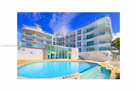 Copropriété à vendre à Miami Beach, Floride: 2 chambres, 140.56 m2 № 1045130 - photo 2