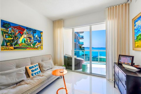 Condo in Miami Beach, Florida, 2 bedrooms  № 1045130 - photo 23