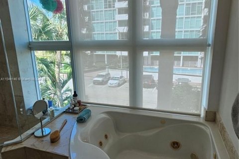 Condominio en venta en Miami Beach, Florida, 2 dormitorios, 140.56 m2 № 1045130 - foto 28