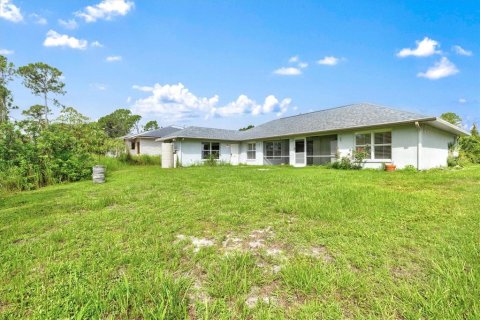 House in North Port, Florida 3 bedrooms, 153.85 sq.m. № 1266734 - photo 27