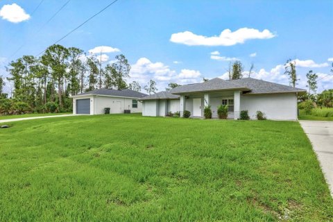 Villa ou maison à vendre à North Port, Floride: 3 chambres, 153.85 m2 № 1266734 - photo 2