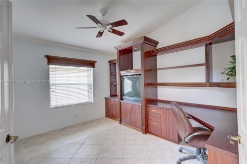 Villa ou maison à vendre à Delray Beach, Floride: 3 chambres, 181.35 m2 № 1071024 - photo 13