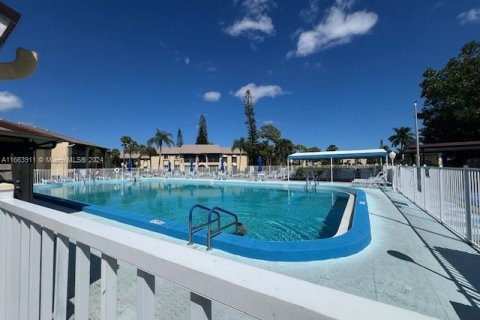 Copropriété à vendre à Greenacres, Floride: 2 chambres, 86.86 m2 № 1375400 - photo 9