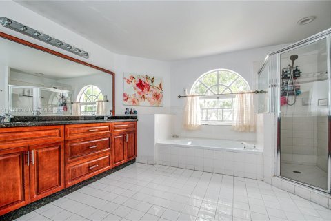 Villa ou maison à vendre à Pembroke Pines, Floride: 5 chambres, 293.11 m2 № 1054007 - photo 26