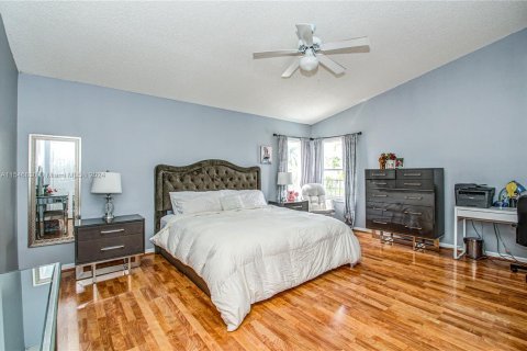 Casa en venta en Pembroke Pines, Florida, 5 dormitorios, 293.11 m2 № 1054007 - foto 15
