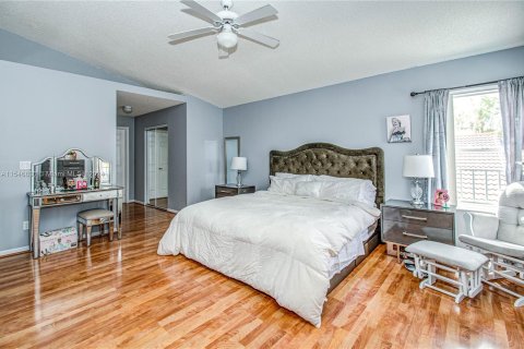 Casa en venta en Pembroke Pines, Florida, 5 dormitorios, 293.11 m2 № 1054007 - foto 24
