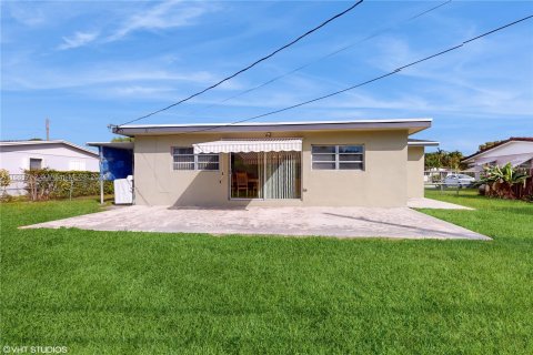 Casa en venta en Miami, Florida, 3 dormitorios, 143.81 m2 № 1413623 - foto 21