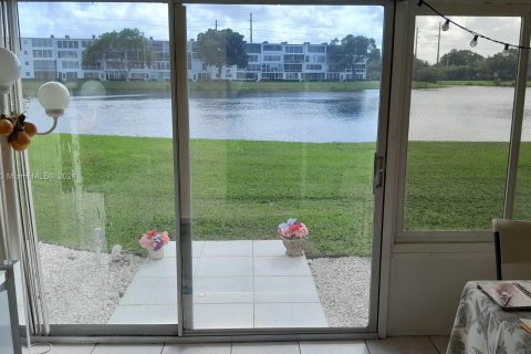 Copropriété à vendre à Deerfield Beach, Floride: 1 chambre, 65.03 m2 № 1413622 - photo 4