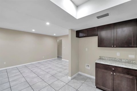 Casa en venta en Tampa, Florida, 4 dormitorios, 186.55 m2 № 1402447 - foto 28