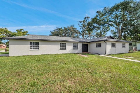 Casa en venta en Tampa, Florida, 4 dormitorios, 186.55 m2 № 1402447 - foto 1