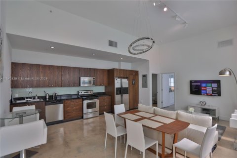 Condominio en venta en Miami Beach, Florida, 1 dormitorio, 61.32 m2 № 1049560 - foto 4