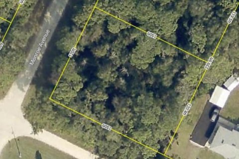 Terreno en venta en Masaryktown, Florida № 1416762 - foto 1