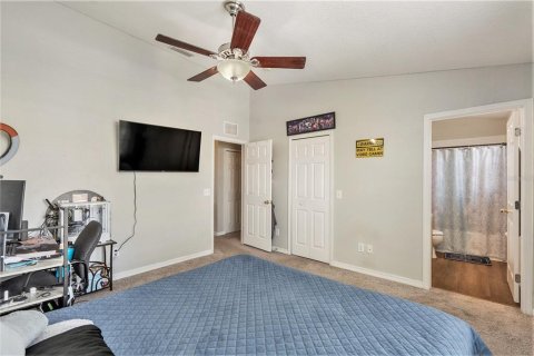 Townhouse in Land O' Lakes, Florida 3 bedrooms, 153.57 sq.m. № 1416755 - photo 25