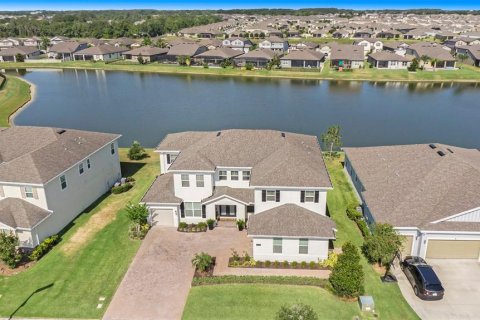 Villa ou maison à vendre à Wesley Chapel, Floride: 5 chambres, 407.1 m2 № 1259956 - photo 2