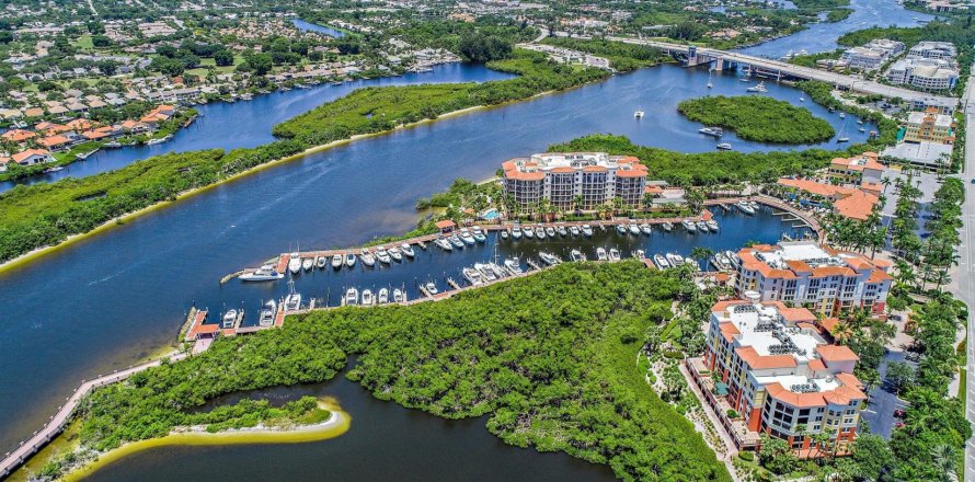 Condominio en Jupiter, Florida, 3 dormitorios  № 1047776