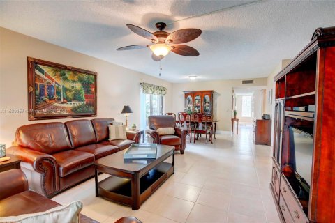Condominio en venta en Weston, Florida, 2 dormitorios, 114.36 m2 № 1030985 - foto 20