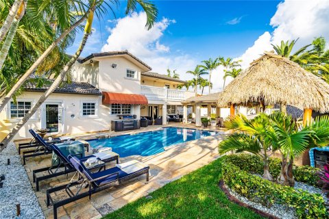 Villa ou maison à vendre à Hialeah Gardens, Floride: 4 chambres, 361.58 m2 № 1030983 - photo 4
