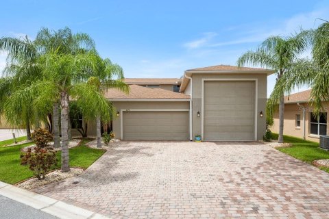 Villa ou maison à vendre à Lake Wales, Floride: 3 chambres, 275.73 m2 № 1373842 - photo 1