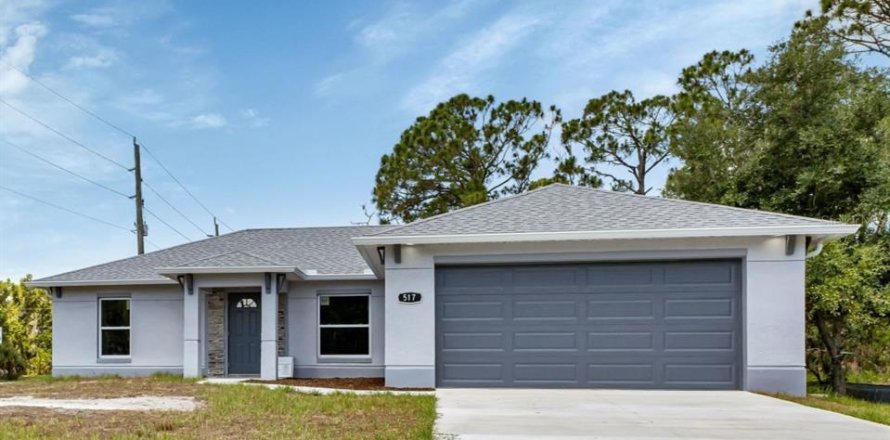 House in Port Charlotte, Florida 3 bedrooms, 129.51 sq.m. № 1242709