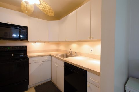 Condo in West Palm Beach, Florida, 1 bedroom  № 1042999 - photo 7