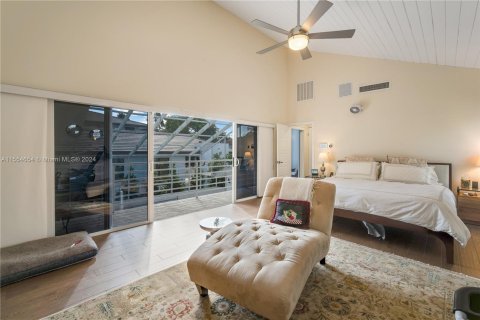 Villa ou maison à vendre à South Miami, Floride: 6 chambres, 300.63 m2 № 1075566 - photo 20