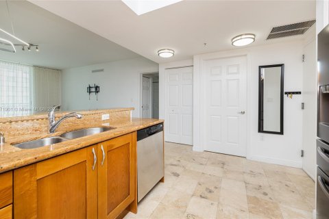 Copropriété à vendre à Hallandale Beach, Floride: 1 chambre, 85.47 m2 № 1394808 - photo 14