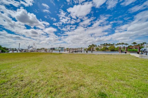 Terrain à vendre à Hillsboro Beach, Floride № 1047691 - photo 26