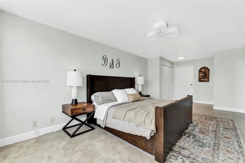 Copropriété à vendre à Hallandale Beach, Floride: 2 chambres, 132.11 m2 № 1234661 - photo 19