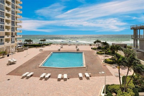 Copropriété à vendre à Hallandale Beach, Floride: 2 chambres, 132.11 m2 № 1234661 - photo 29