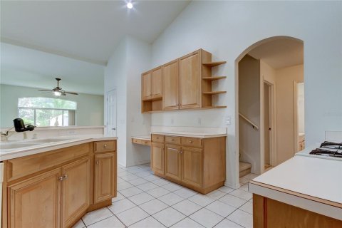 House in Tampa, Florida 4 bedrooms, 244.43 sq.m. № 1420986 - photo 8