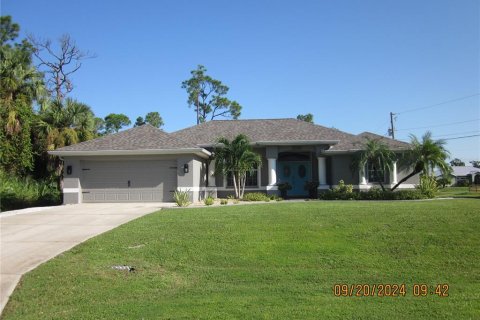 Villa ou maison à vendre à North Port, Floride: 3 chambres, 191.66 m2 № 1373504 - photo 1