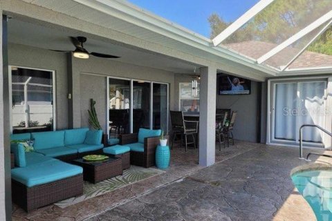 House in North Port, Florida 3 bedrooms, 191.66 sq.m. № 1373504 - photo 18