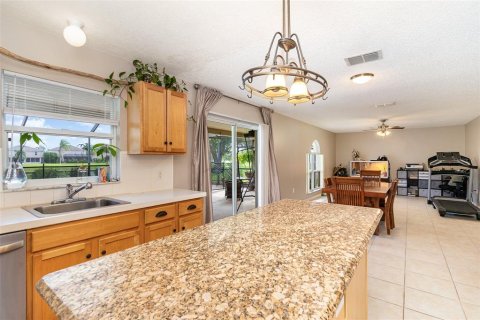 Villa ou maison à vendre à Palm Bay, Floride: 4 chambres, 265.89 m2 № 1405809 - photo 16