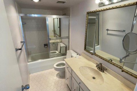 Condo in West Palm Beach, Florida, 2 bedrooms  № 1054765 - photo 6