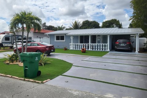 House in Miramar, Florida 4 bedrooms, 143.81 sq.m. № 1055028 - photo 27