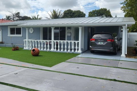 House in Miramar, Florida 4 bedrooms, 143.81 sq.m. № 1055028 - photo 25