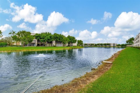 Condominio en venta en Tamarac, Florida, 2 dormitorios, 106.09 m2 № 1396823 - foto 22