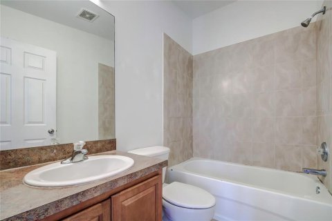 Townhouse in Tampa, Florida 2 bedrooms, 121.24 sq.m. № 1334400 - photo 20