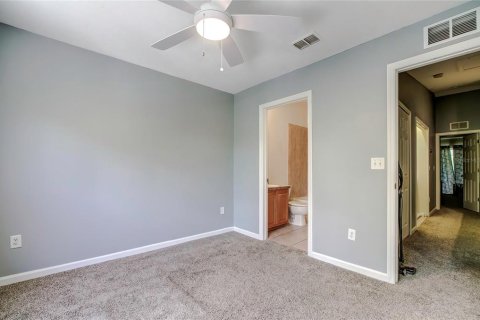 Townhouse in Tampa, Florida 2 bedrooms, 121.24 sq.m. № 1334400 - photo 19