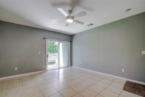 Townhouse in Tampa, Florida 2 bedrooms, 121.24 sq.m. № 1334400 - photo 7