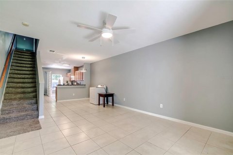 Townhouse in Tampa, Florida 2 bedrooms, 121.24 sq.m. № 1334400 - photo 4