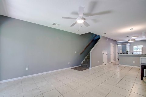 Townhouse in Tampa, Florida 2 bedrooms, 121.24 sq.m. № 1334400 - photo 6