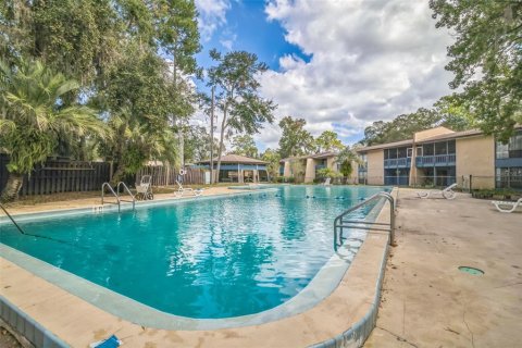 Condo in Gainesville, Florida, 1 bedroom  № 1411603 - photo 14