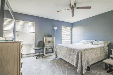 Condo in Gainesville, Florida, 1 bedroom  № 1411603 - photo 6