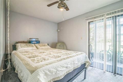 Condo in Gainesville, Florida, 1 bedroom  № 1411603 - photo 10