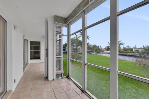 Condo in Oakland Park, Florida, 3 bedrooms  № 1162832 - photo 23